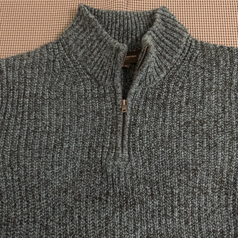 Banana Republic Mens Large Teal Marled Ribbed Knit Quarter Zip Sweater Pullover